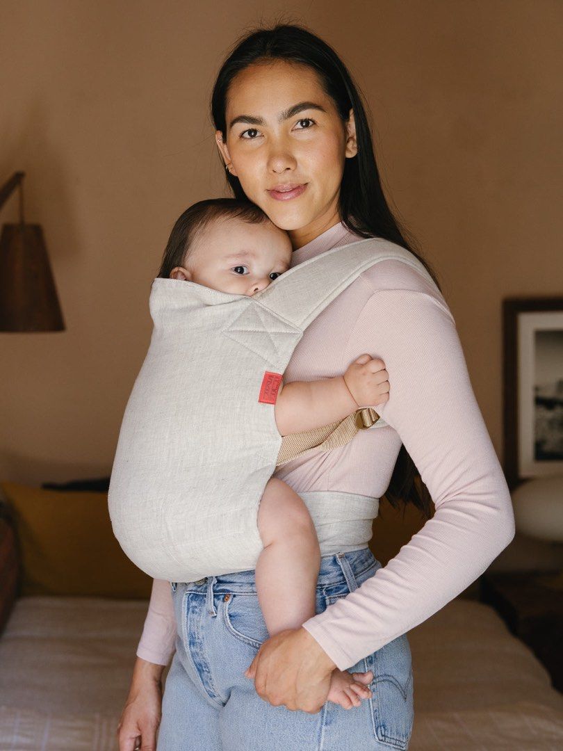 Sakura Bloom Scout carrier in Flax, Babies & Kids, Going Out, Carriers