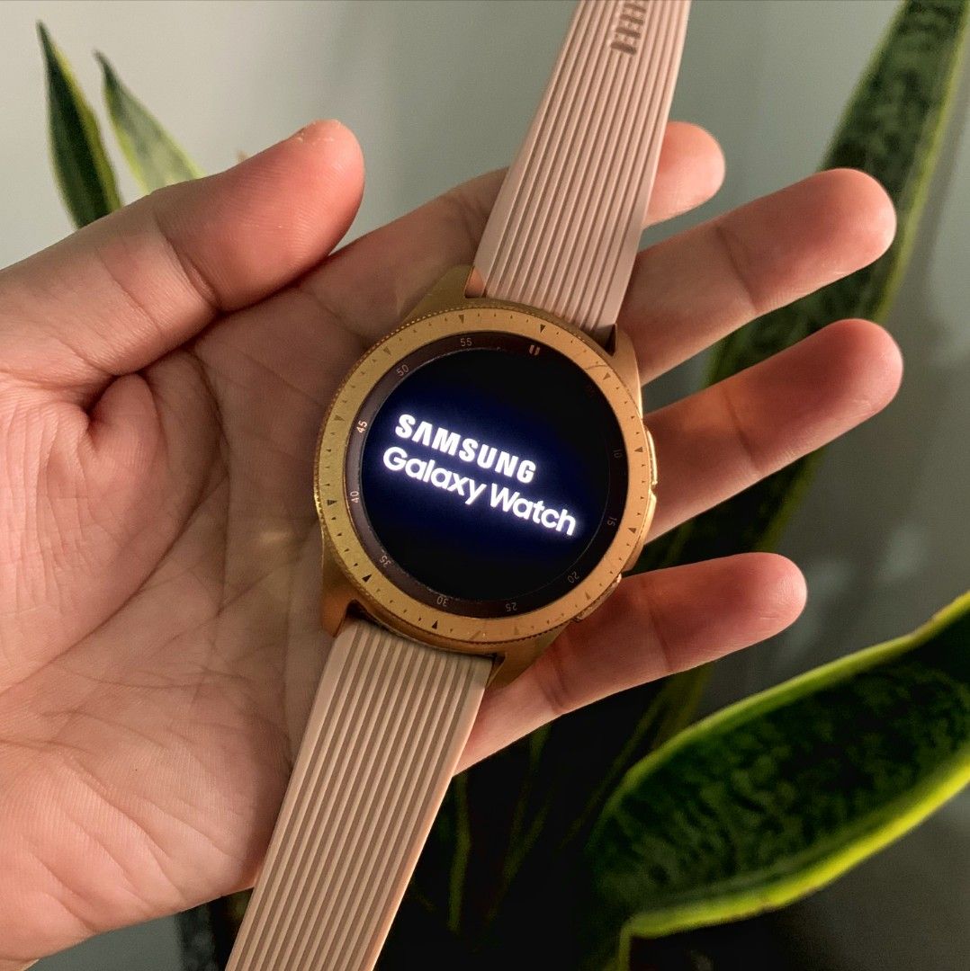 Samsung galaxy watch best sale rose gold youtube