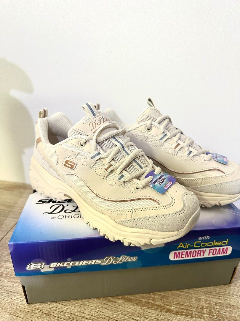 Skechers store di lite