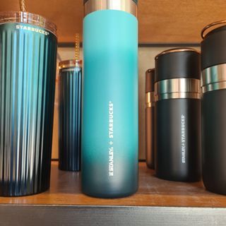 Starbucks Korea 23 Holiday Glam Stanley Iceland Tumbler 473ml