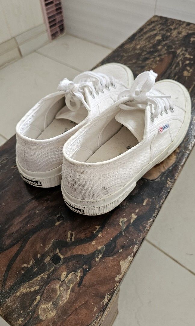 Superga deals sm aura
