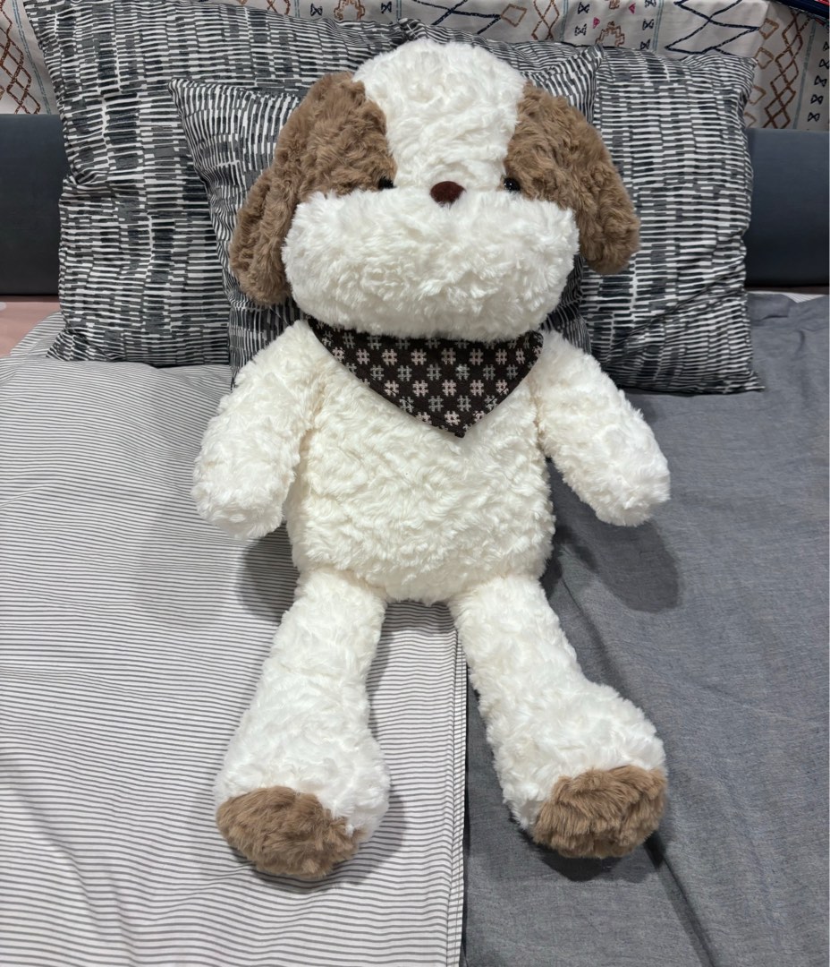 Teddy Bear plushie, Hobbies & Toys, Toys & Games on Carousell