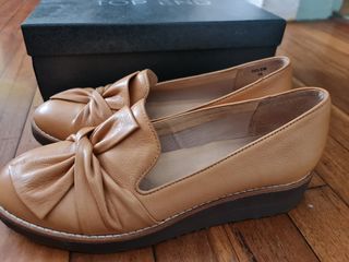 Top End Women's Leather Flat Shoes(Size 38)