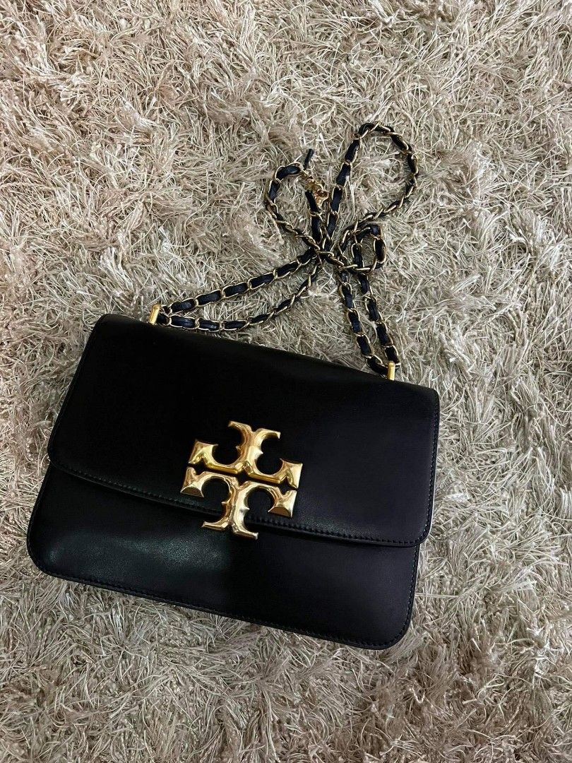 TORY BURCH ELEANOR (Category: Luxury Bags & Wallets) located in Alicia. Submitted by Glambercena2ndaccount (Listing ID 1266825265, Image 1). Description: Authentic no damage, no scratches No box, No dust bag. 🍒 Original sling/strap is missing😔 pero authentic po yan..