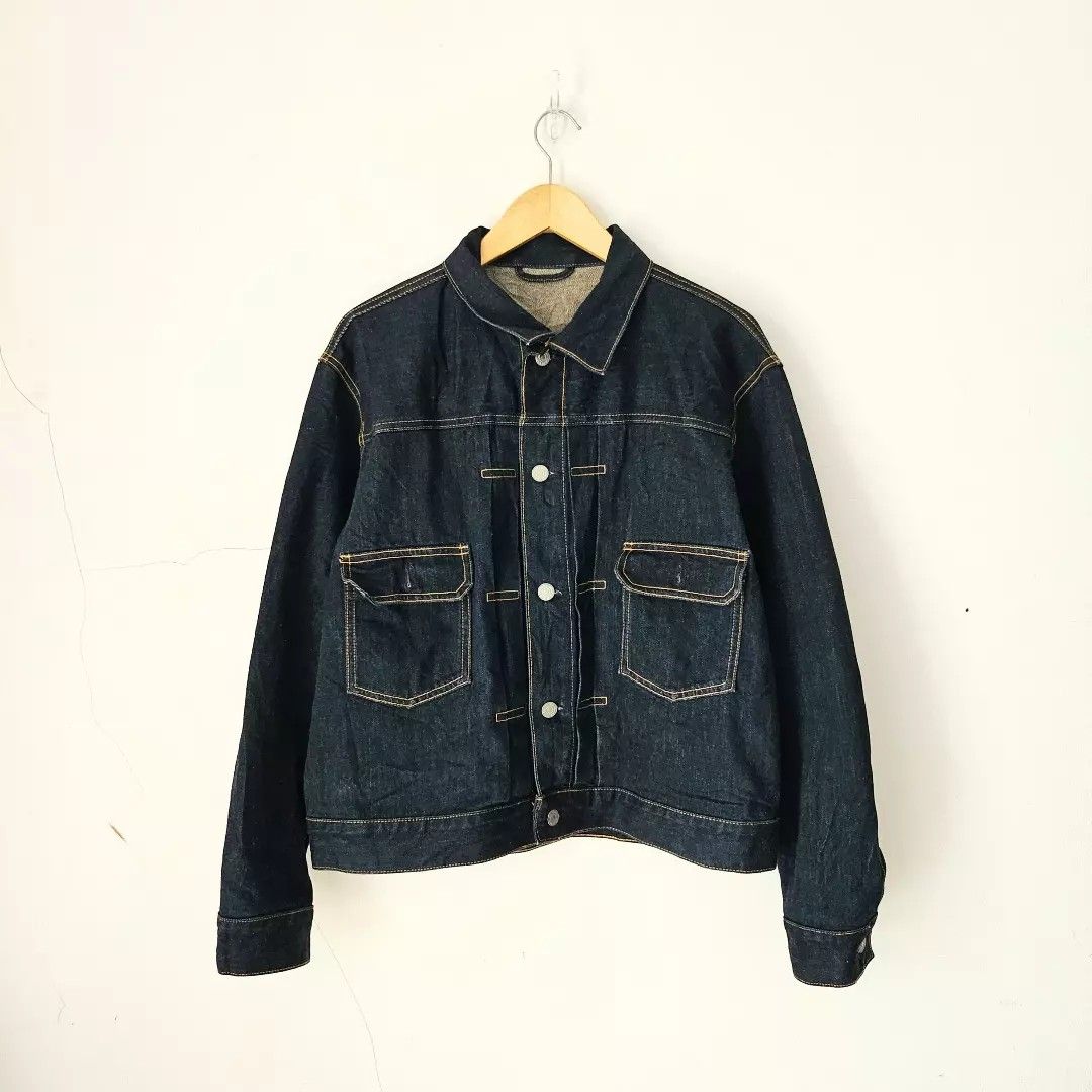 Jaket clearance levis uniqlo
