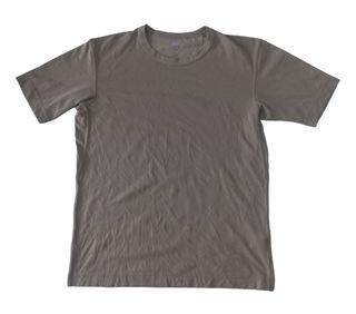Tshirt Uniqlo Basic Milo