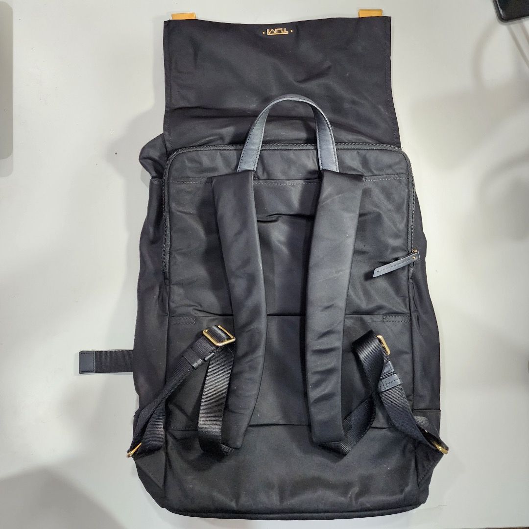 Tumi voyageur online sacha flap backpack