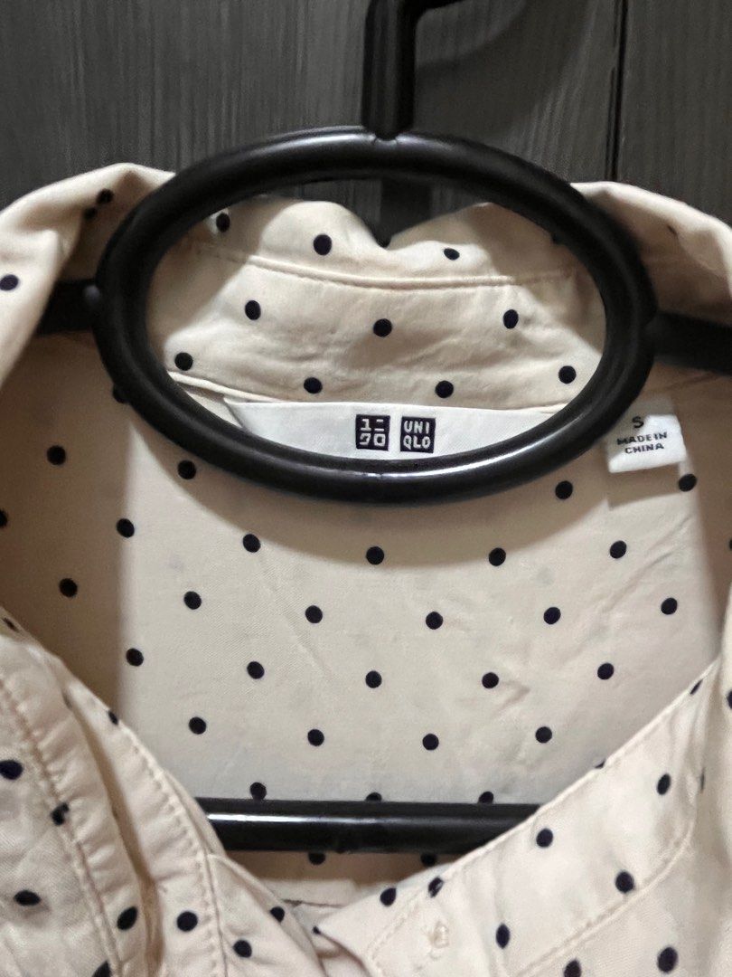 Uniqlo rayon long sleeve blouse (Category: Longsleeves) located in Pasig City. Submitted by yoursforless2 (Listing ID 1266978307, Image 2). Description: Selling this comfy long sleeve blouse in polka dot pattern for work or casual fit. No flaws and used only once. RFS: does not fit me well anymore 🙈.
