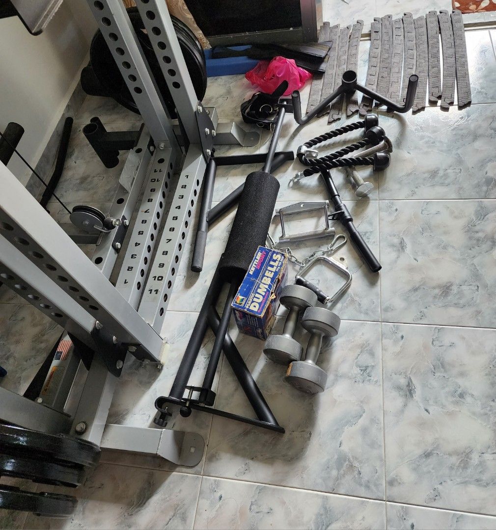 USED Home Gym Set for FAST SALES 1000