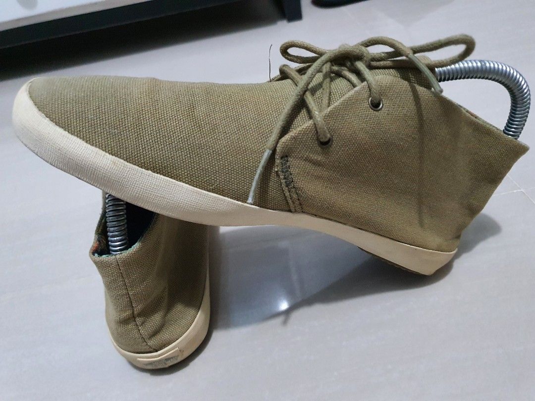 VANS Surf Siders Women s Fashion Footwear Sneakers on Carousell