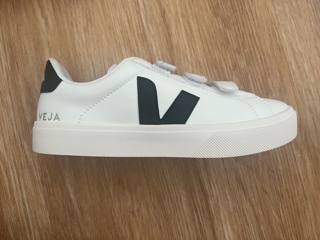 Veja top size 6