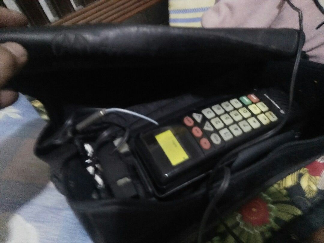 Vintage bag 2025 phone