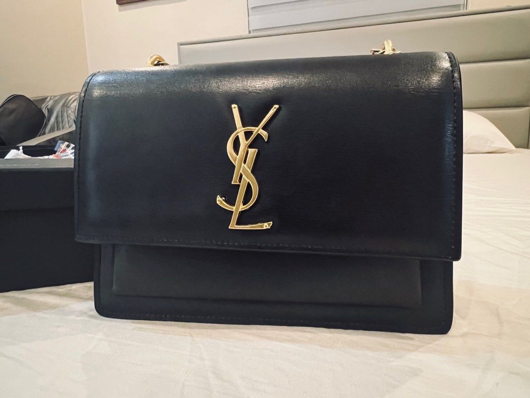 YSL Sunset Medium open for swap (Category: Luxury Bags & Wallets) located in Imus. Submitted by Athena_ApolloShop (Listing ID 1266919801, Image 1). Description: Bought it online for 5k each (online budol 🤣) They’re both nice kaya I bought 2 and I realized I just need 1 pero still can’t decide which one to keep 😬 last price already Location: Imus Cavite .