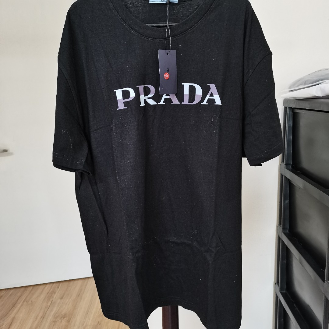 Camiseta Miuccia Prada shirt, hoodie, sweater, longsleeve and V-neck T-shirt