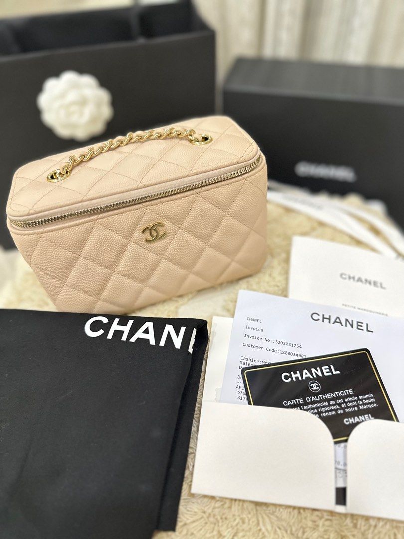 98% New Chanel Vanity Case, Luxury, Bags & Wallets on Carousell