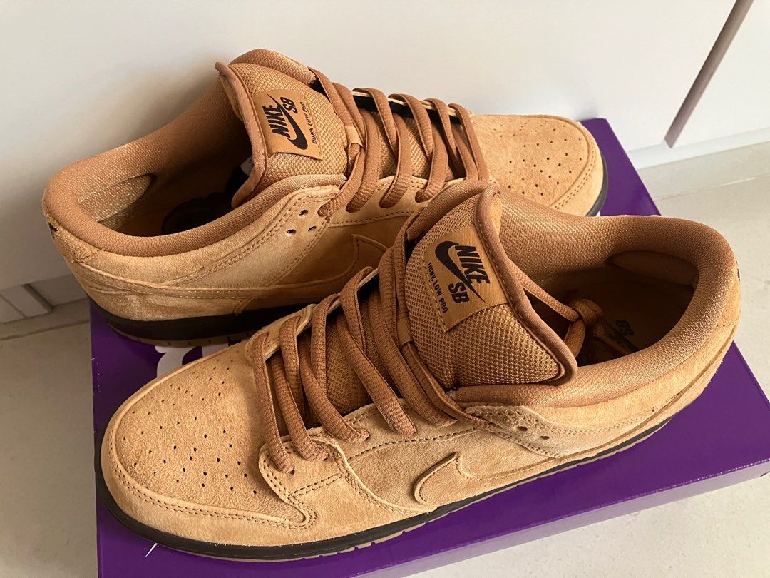 大熱靚色Nike SB Dunk Low Wheat Size:US10, 男裝, 鞋, 波鞋- Carousell