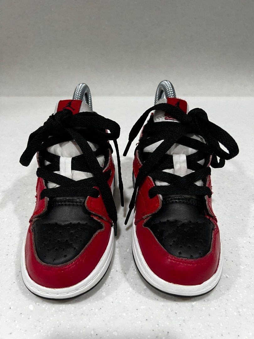 Air Jordan 1 Mid Chicago Black Toe 2020
