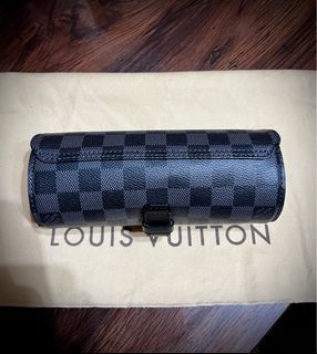 Louis Vuitton Monogram Reverse iPhone X or XS Eye Trunk Case Mobile Ph –  Bagriculture