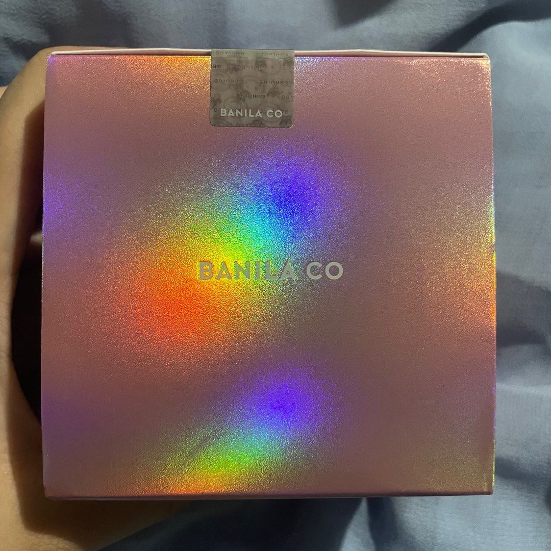 Banila Co Clean It Zero Original 180ml (Category: Face Care) located in Mandaluyong City. Submitted by lady.lannister (Listing ID 1267159553, Image 2). Description: What it is Clean it Zero 3-in-1 Cleansing Balm Original is a hypoallergenic cleanser that transforms from sherbet-like texture into smooth oil when applied onto your skin. Developed to remove even waterproof makeup and all of your skin’s impurities in just one step. Zero Balance Techn