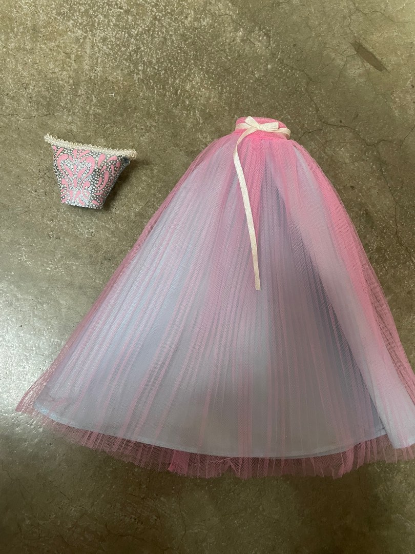barbie birthday wishes outfit, Hobbies & Toys, Toys & Games on Carousell