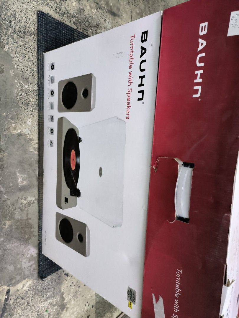 Bauhn Turntable w/ Speakers, TV & Home Appliances, TV & Entertainment