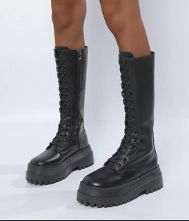 Black  Platform Combat Boots with Side Zipper and Lace Up Decor