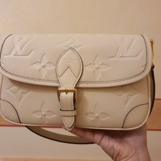 LV Diane LV法棍包, Luxury, Bags & Wallets on Carousell