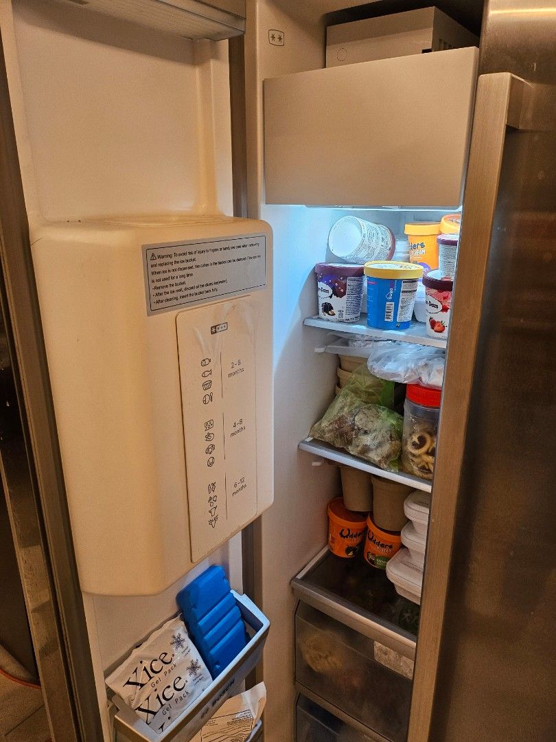 Bosch double door fridge, TV & Home Appliances, Kitchen Appliances