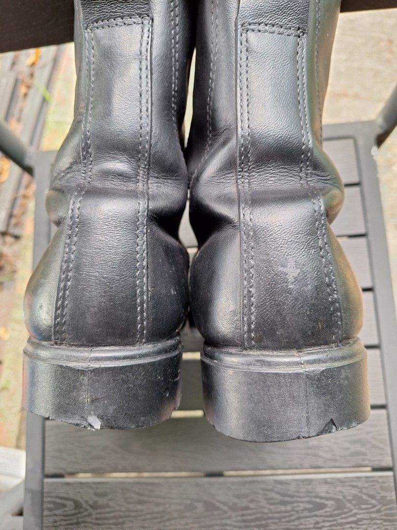 British Army HI leg Combat boots, MK II, 女裝, 鞋, 靴 Carousell