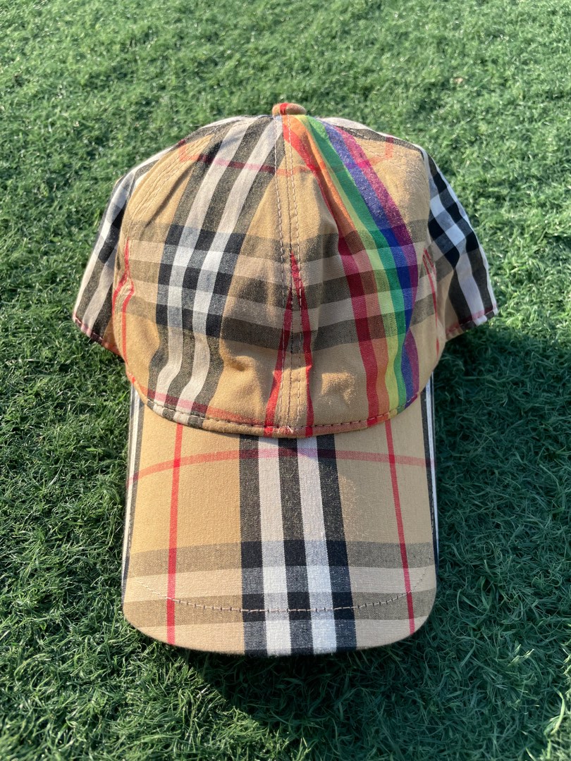 Burberry rainbow hat top