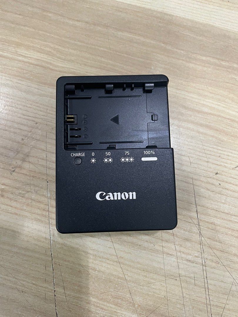 Canon Battery Charger (LCE6E), Photography, Photography Accessories