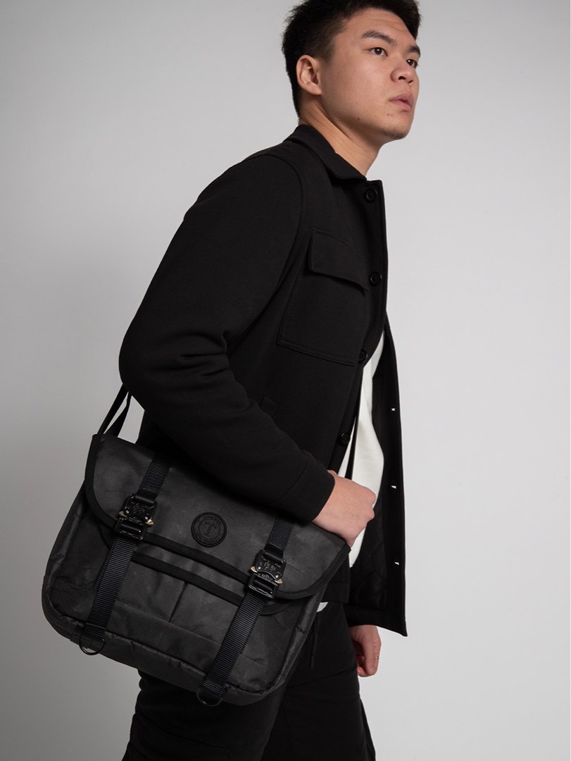 Carryology Trakke X Muir Sling Bag, Men's Fashion, Bags, Sling Bags on