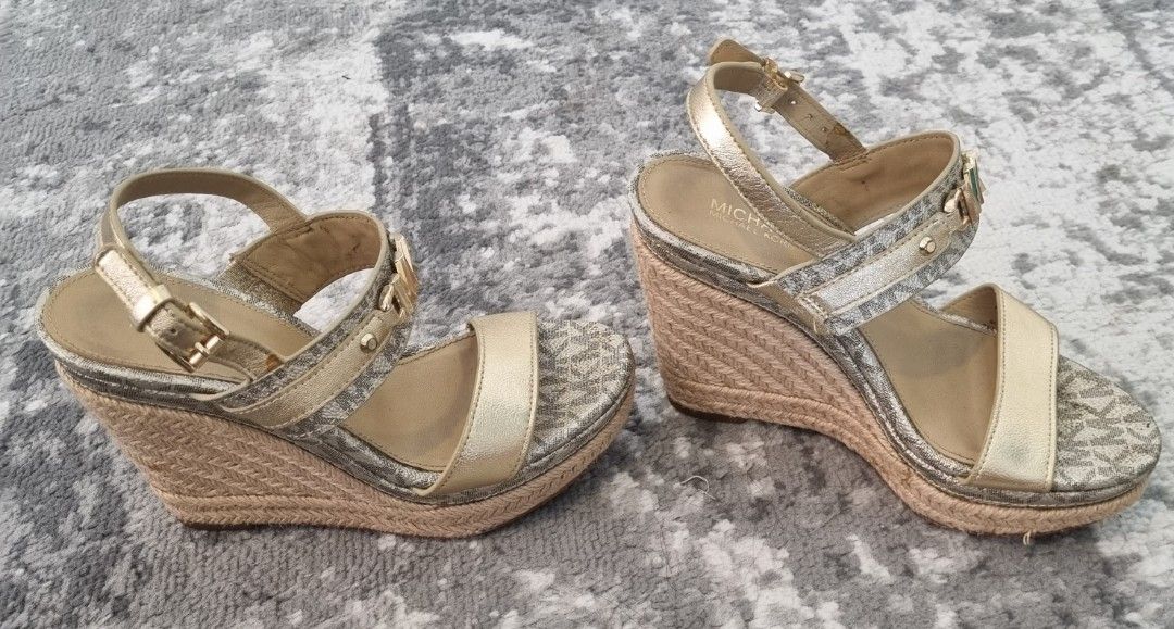 Castaner silver wedges sale