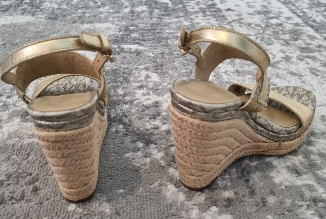 Castaner silver wedges hot sale