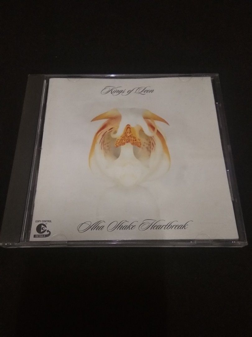 CD KING OF LEON AHA SHAKE HEARTBREAK, Hobbies & Toys, Music & Media, CDs & DVDs on Carousell