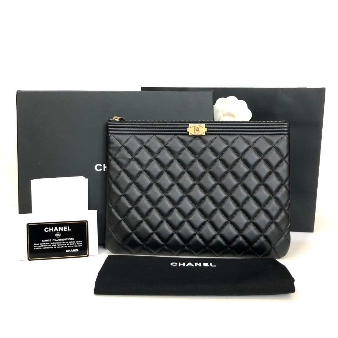 CHANEL Medium Classic Boy O Case in Black Calfskin GHW 26
