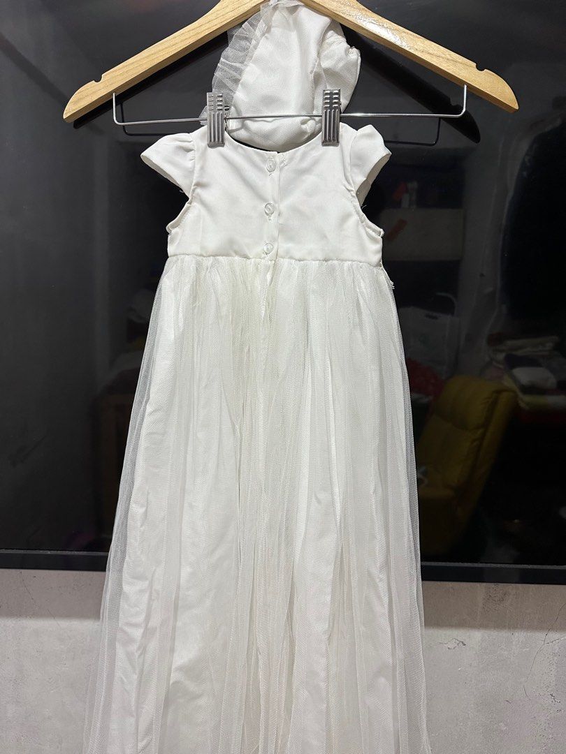 Christening white dress (Category: Babies & Kids Fashion) located in Manila. Submitted by mrjn102121 (Listing ID 1267183805, Image 3). Description: Brand: little basics No issue, once lang nagamit comes w/ white hat free size till 1 yr/old .