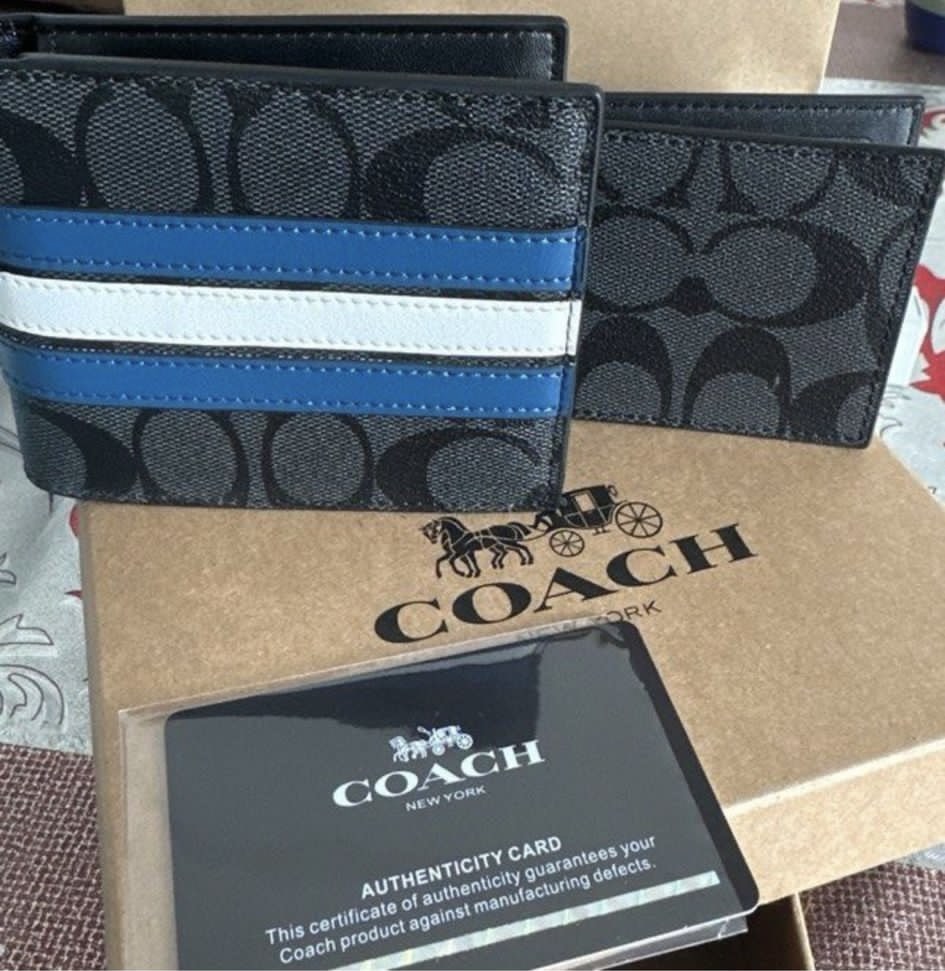 Coach Wallet Men, Luxury, Bags & Wallets on Carousell