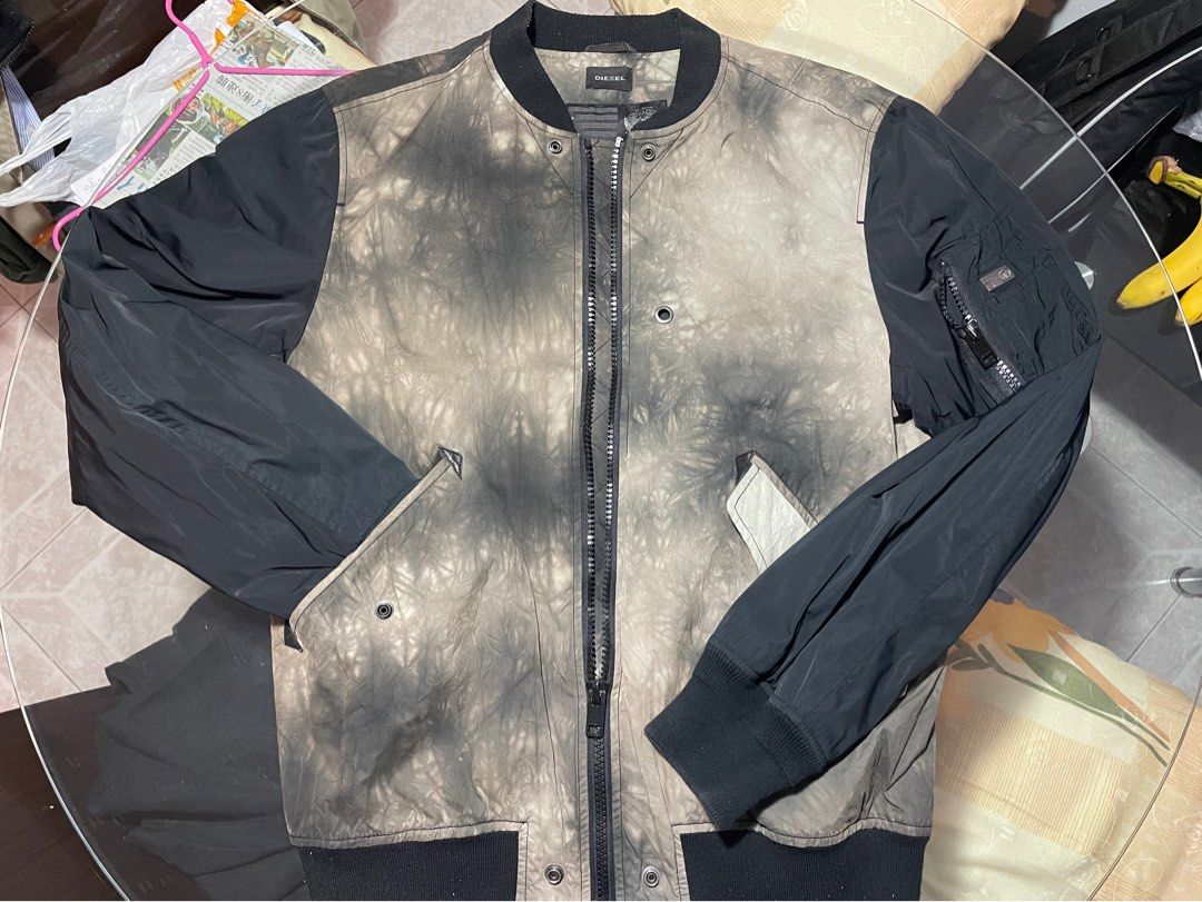 絕版Diesel MA1 jacket, 男裝, 外套及戶外衣服- Carousell