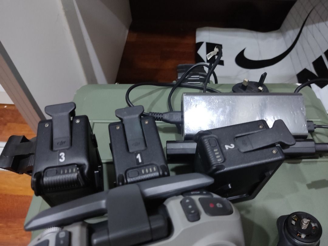 Dji fpv fly more kit set without goggles Photography Drones on