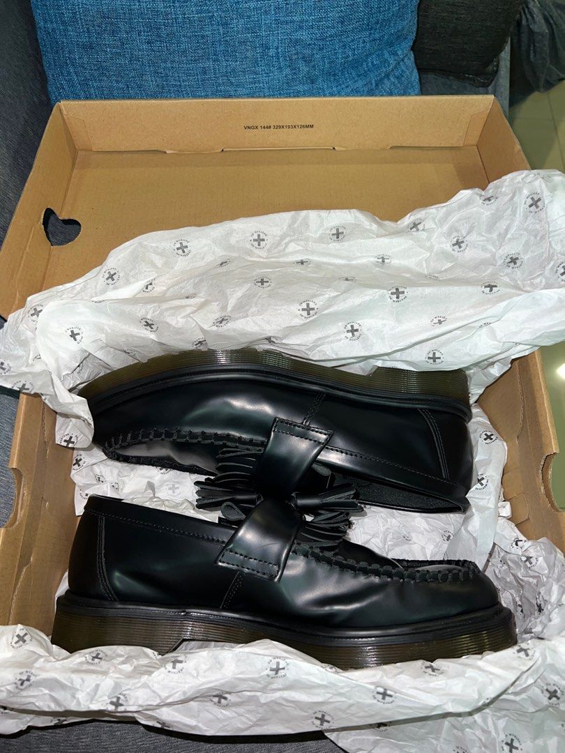 Dr martens discount adrian bordeaux