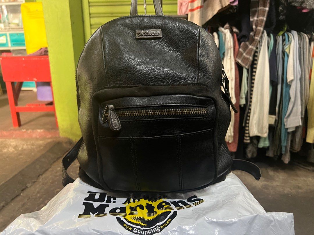 Small dr martens backpack hot sale