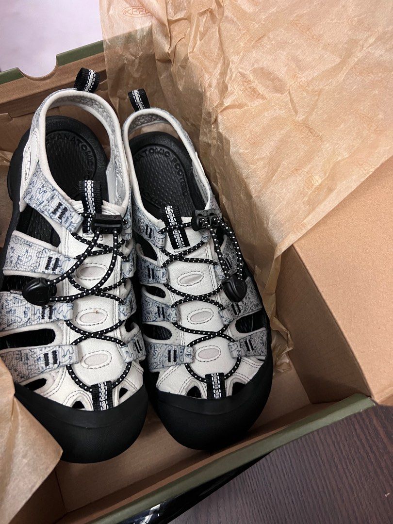 Keen womens best sale sandals size 8