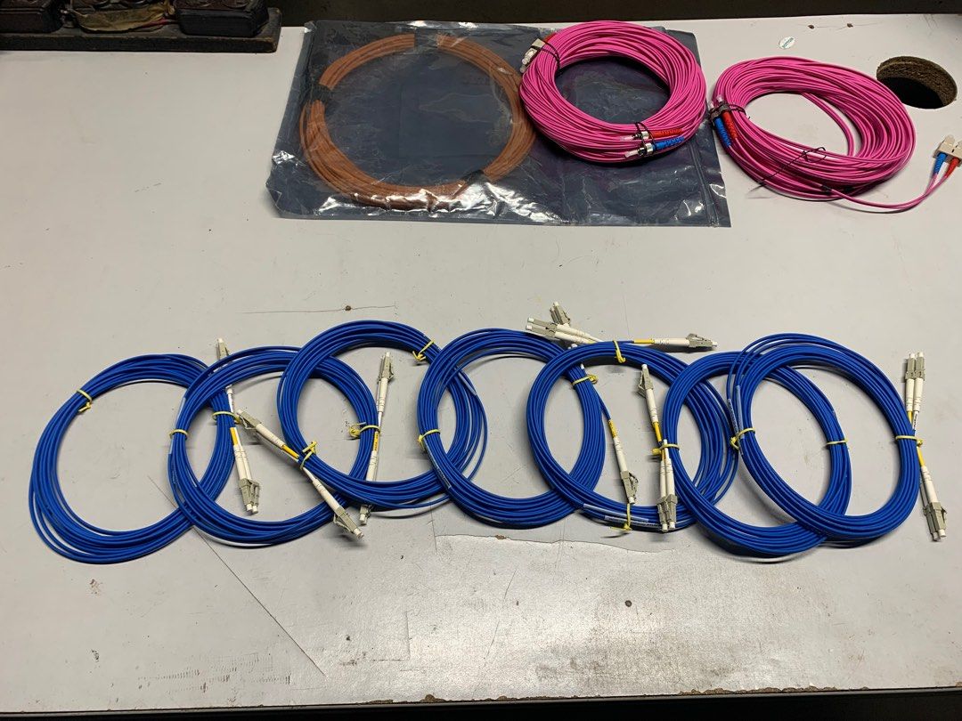 Fiber Optic Cable Entegrade Series 10pcs Pack (Category: Cables & Adaptors) located in Paranaque City. Submitted by seb_trading (Listing ID 1267165042, Image 2). Description: all 10 cables for 1k all brand new Monoprice brand USA multi mode, duplex Pink cable: 25m & 30m orange: 12m 7pcs. blue 3m active optical cable 40G QSFP last price Paranaque area.