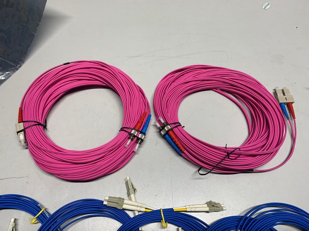 Fiber Optic Cable Entegrade Series 10pcs Pack (Category: Cables & Adaptors) located in Paranaque City. Submitted by seb_trading (Listing ID 1267165042, Image 3). Description: all 10 cables for 1k all brand new Monoprice brand USA multi mode, duplex Pink cable: 25m & 30m orange: 12m 7pcs. blue 3m active optical cable 40G QSFP last price Paranaque area.
