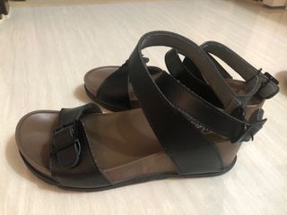 由 baiba (刊登 ID 1267007239，圖片 1) 提交，位於 的 (類別：)，說明：。