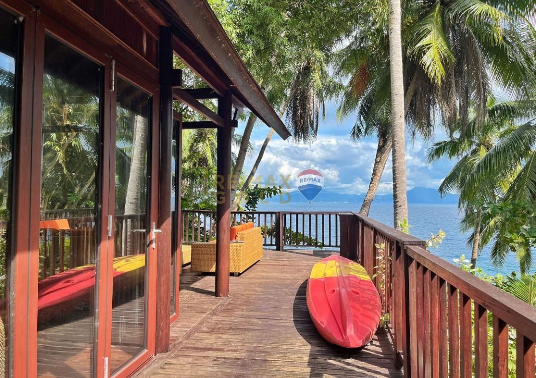 For Sale 5,321 sqm Beach House in Malimatoc Mabini Batangas, Property