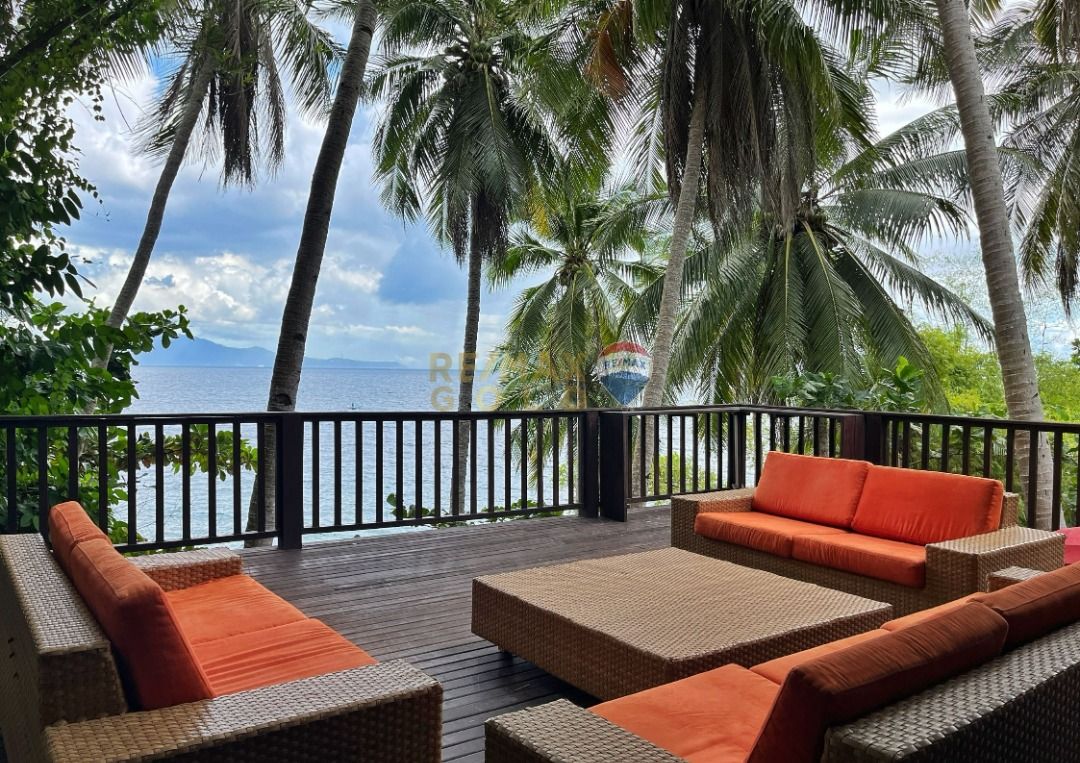 For Sale 5,321 sqm Beach House in Malimatoc Mabini Batangas, Property