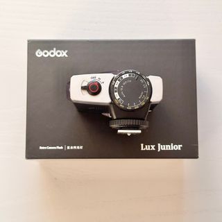 Godox Lux Junior Retro Camera Flash with MF / AF Controls