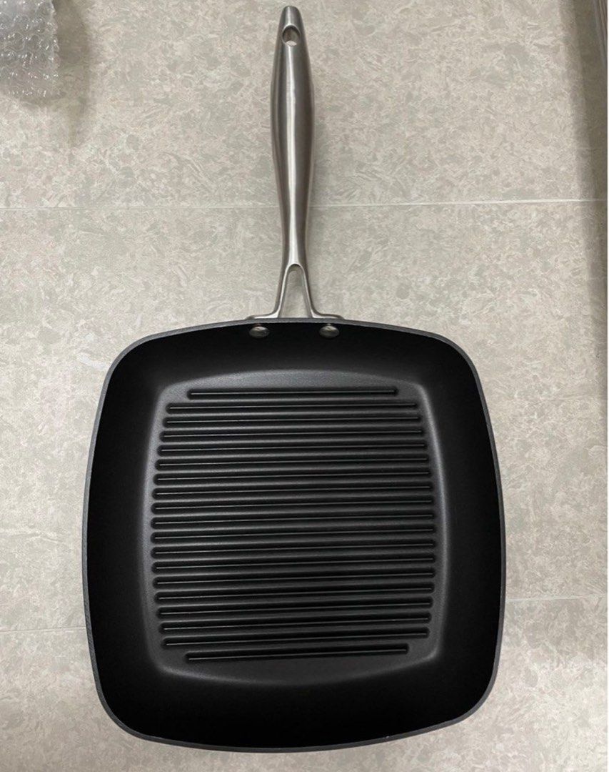 Grill pan, Furniture & Home Living, Kitchenware & Tableware, Cookware